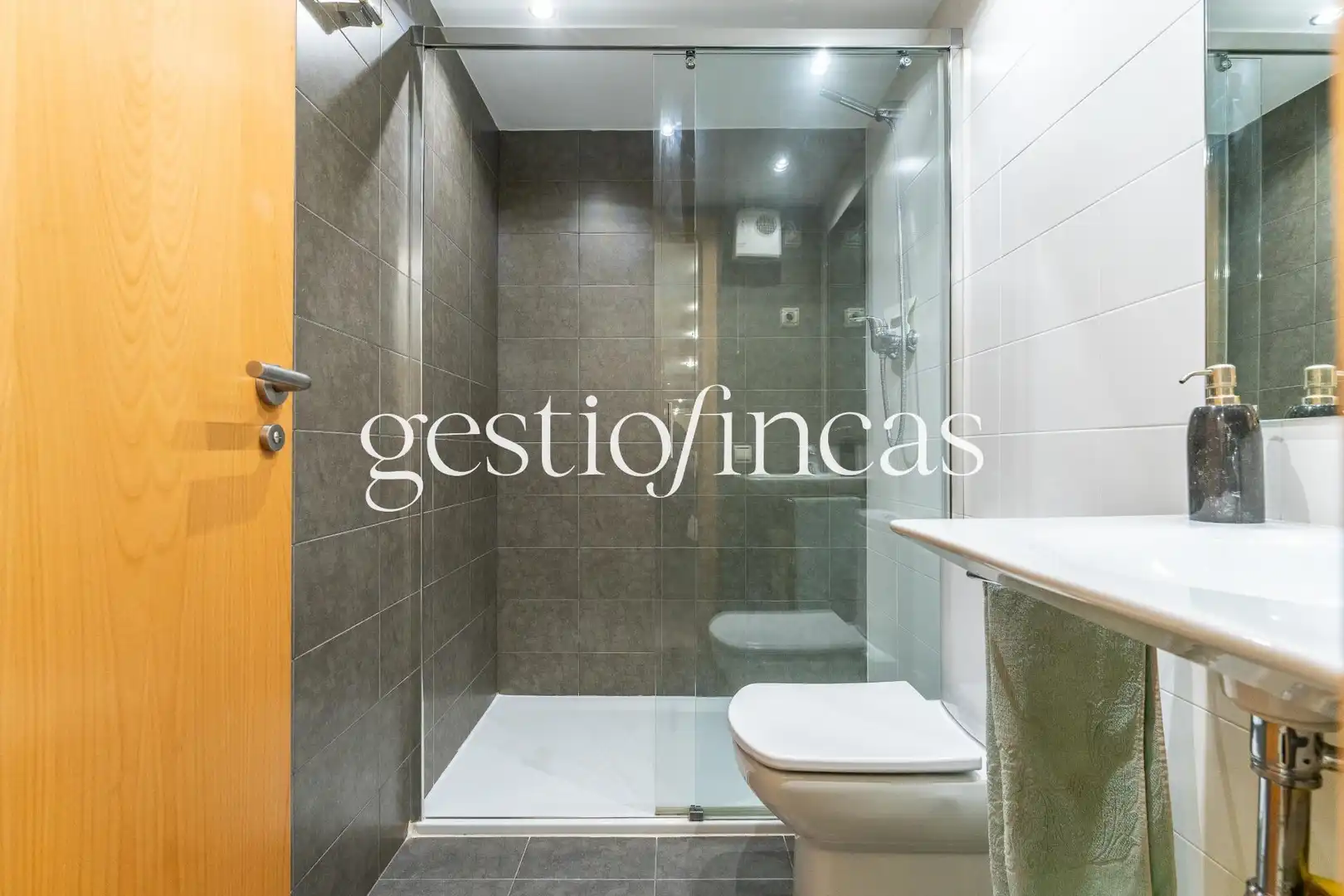 Badezimmer von Wohnung zum Verkauf in Cambrils mit Heizung, Terrasse und Abstellraum