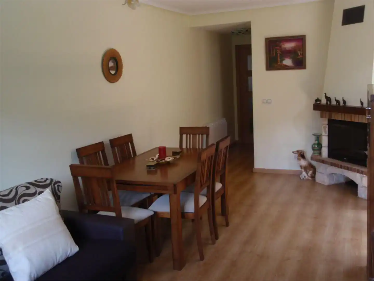Menjador de Apartament de lloguer en Panticosa amb Parquet, Traster i Moblat