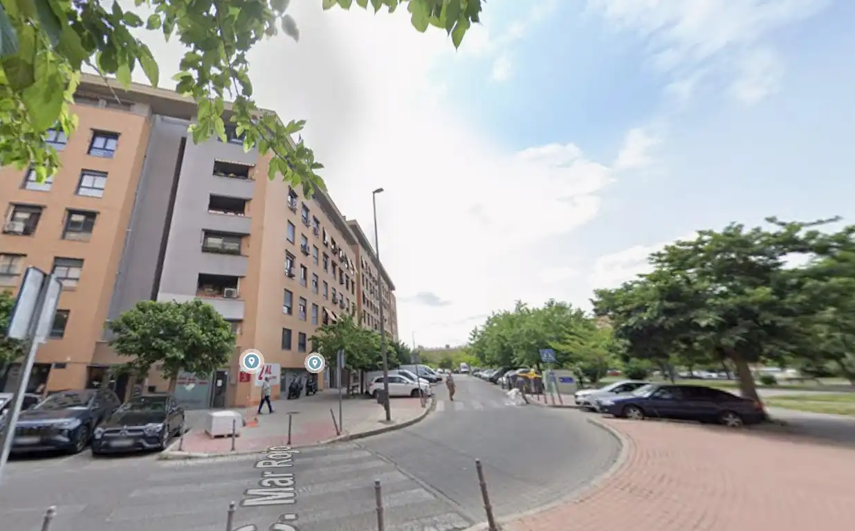 Vista exterior de Àtic en venda en Coslada amb Calefacció, Parquet i Terrassa