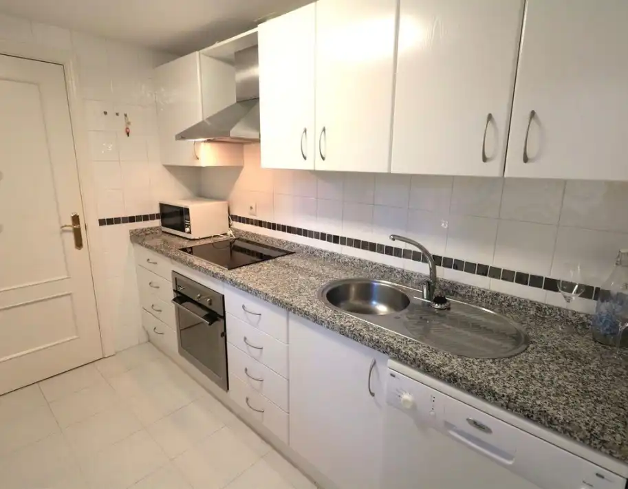 Flat with pool for sale in Selwo, imagen 8