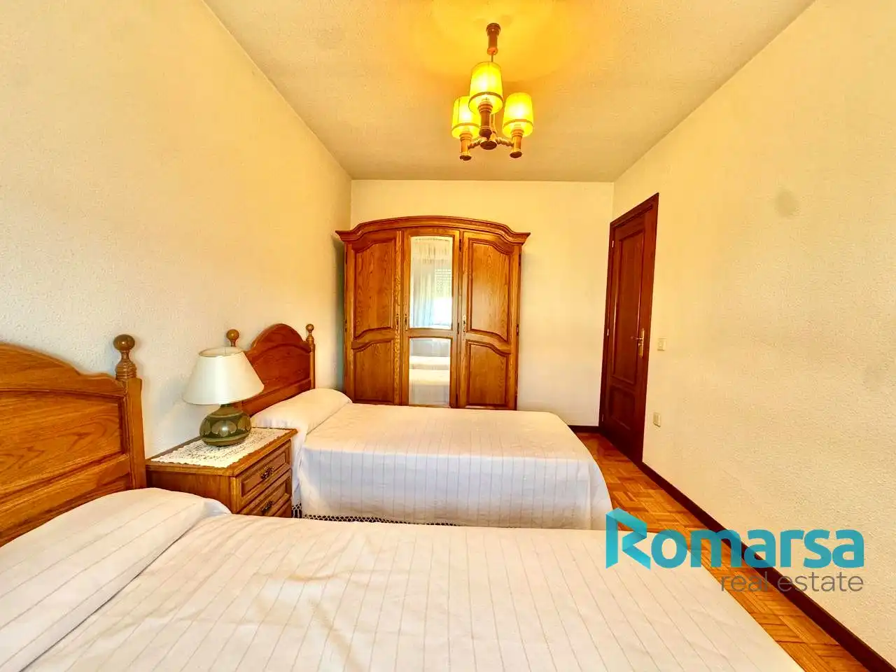 Habitación de Piso en venta en Ávila con Calefacción, Parquet y Trastero
