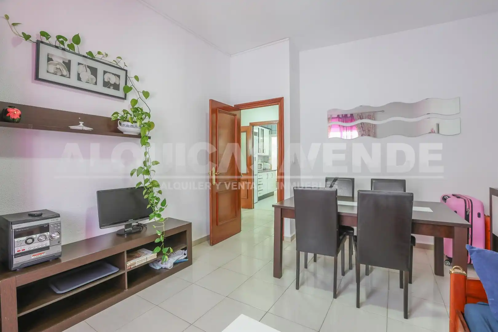 Living room of Flat for sale in Sevilla  with Air Conditioner