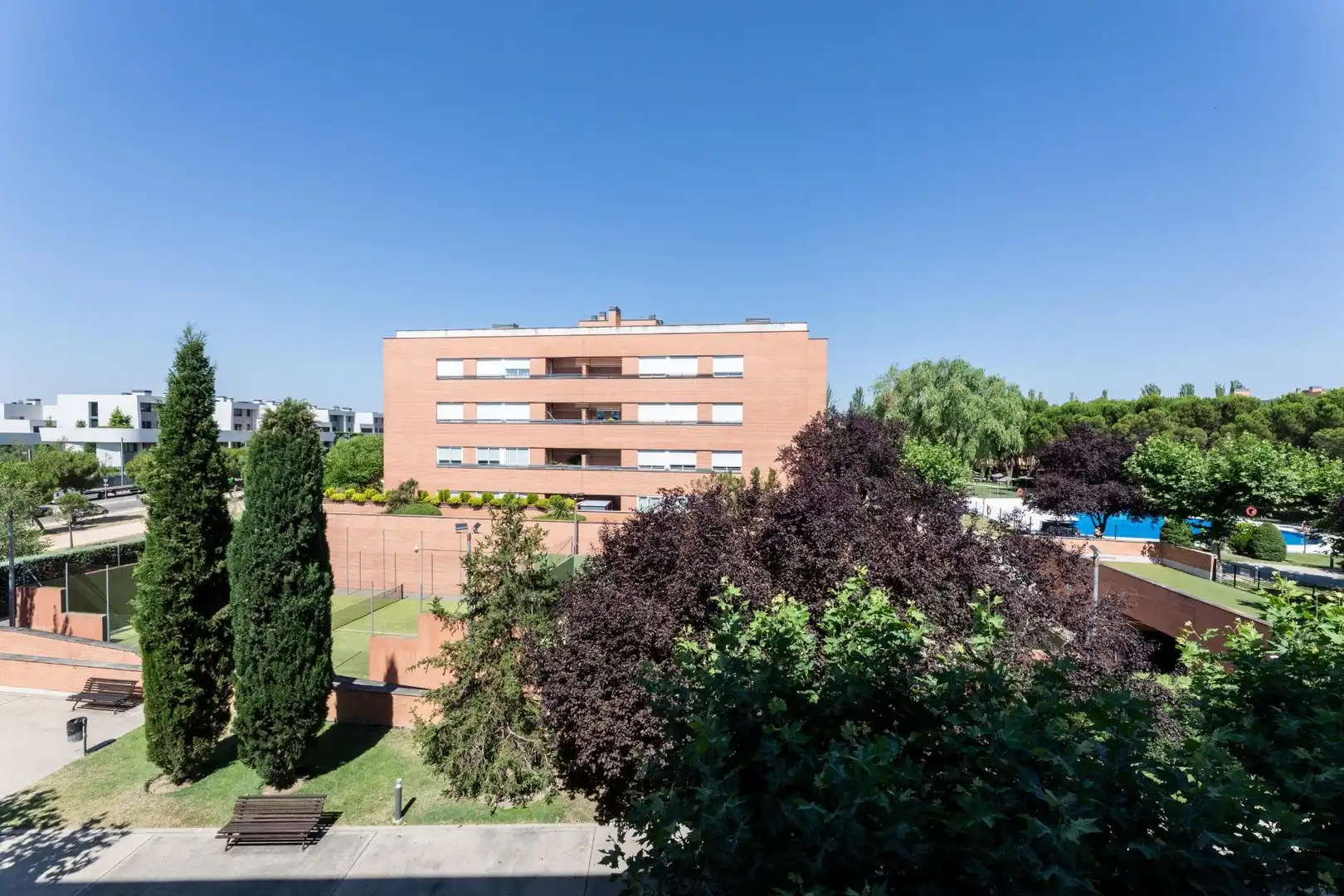Exterior view of Flat for rent in Pozuelo de Alarcón  with Air Conditioner, Heating and Private garden