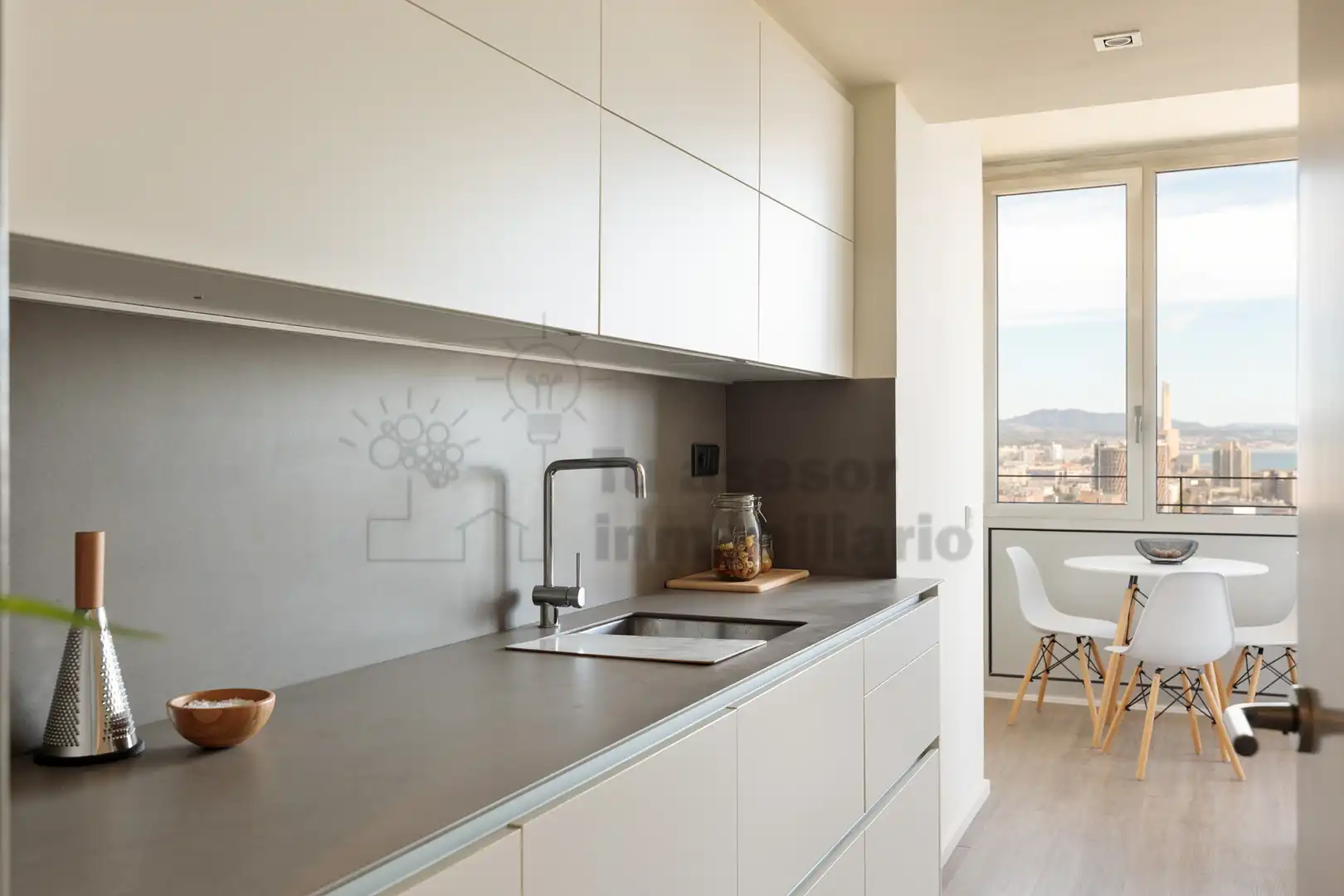 Cocina de Piso en venta en Barcelona con Aire acondicionado, Calefacción y Jardín privado