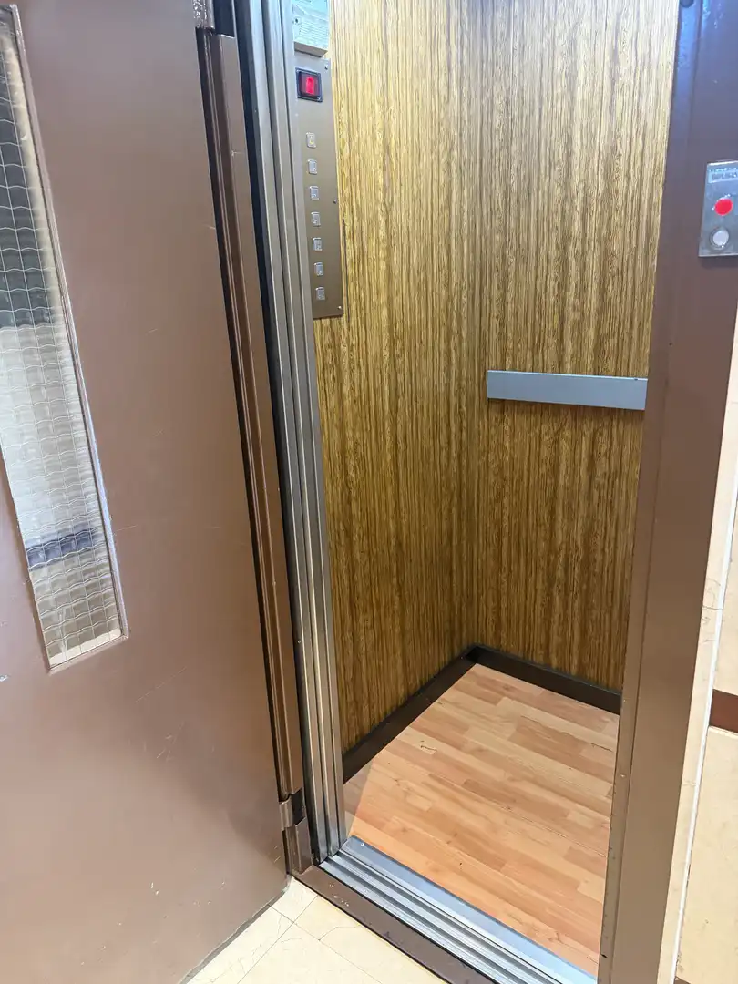 Piso en venta en Castrillón con Jardín privado, Trastero y Amueblado