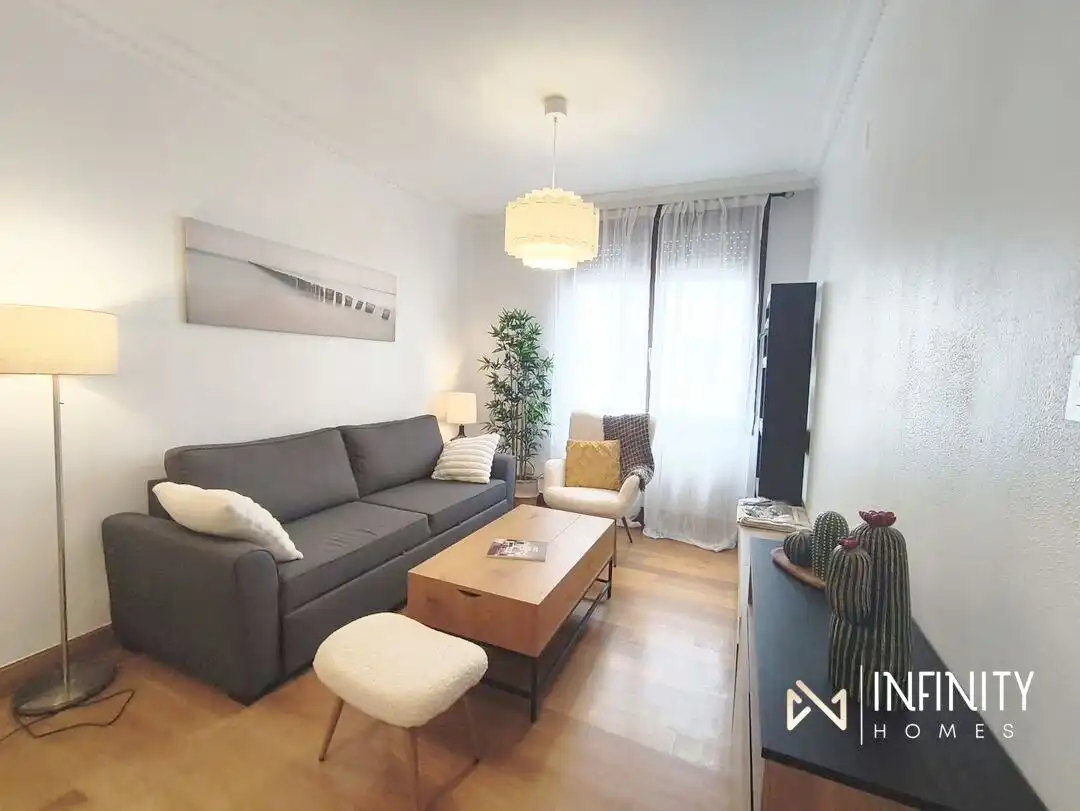 Sala de estar de Piso de alquiler en Bilbao  con Calefacción