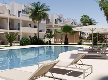 Ground floor with balcony for sale in San Cayetano
