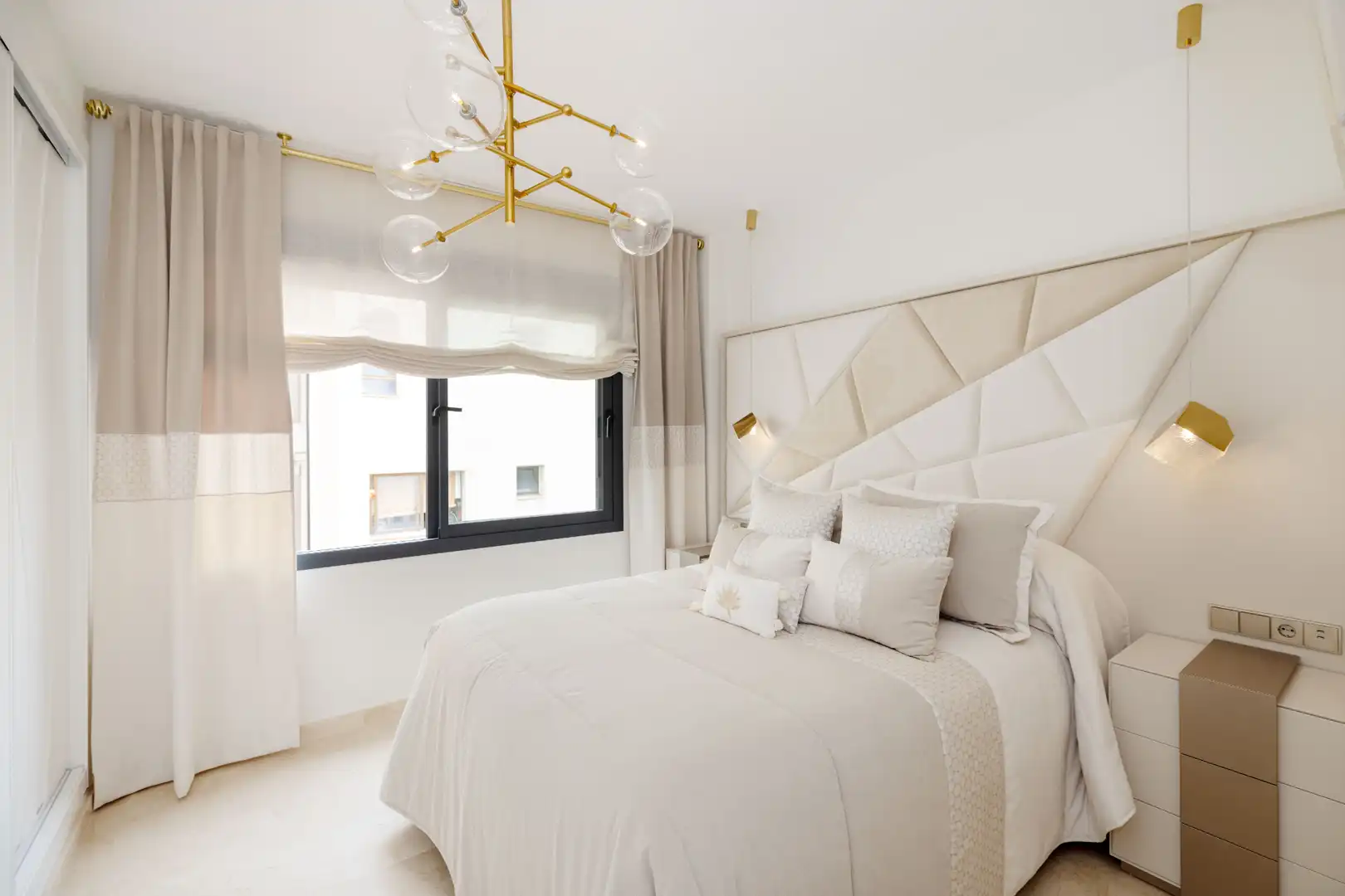 Habitación de Ático en venta en Marbella con Aire acondicionado, Calefacción y Terraza
