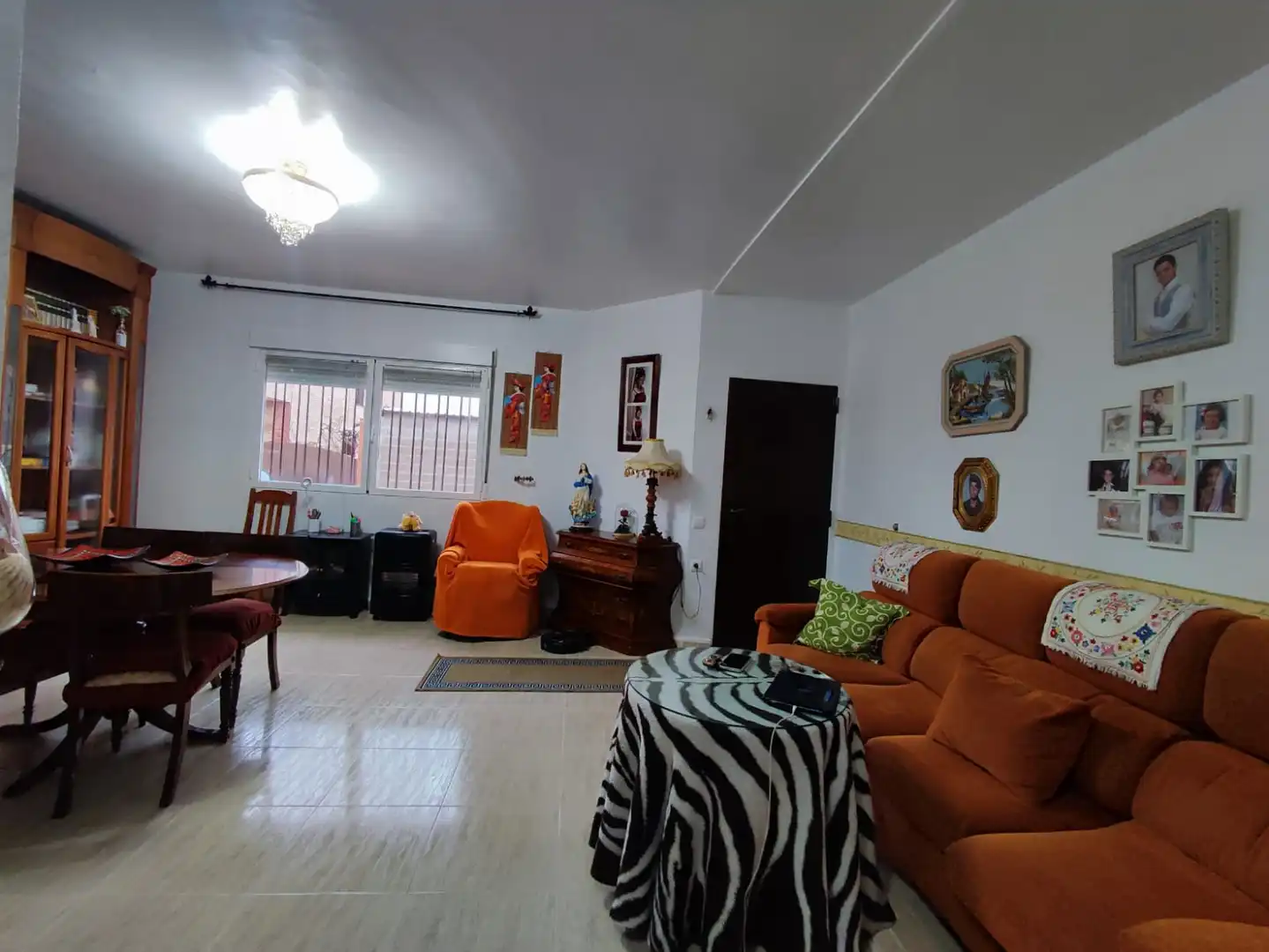Sala d'estar de Casa o xalet en venda en Arenas de San Juan 