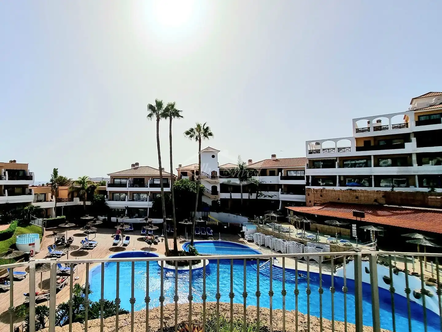 Außenansicht von Wohnung zum Verkauf in San Miguel de Abona mit Klimaanlage, Terrasse und Schwimmbad
