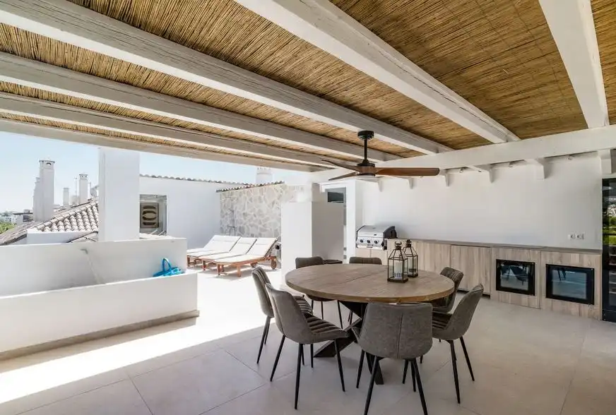 Terrassa de Dúplex en venda en Marbella amb Aire condicionat, Terrassa i Moblat
