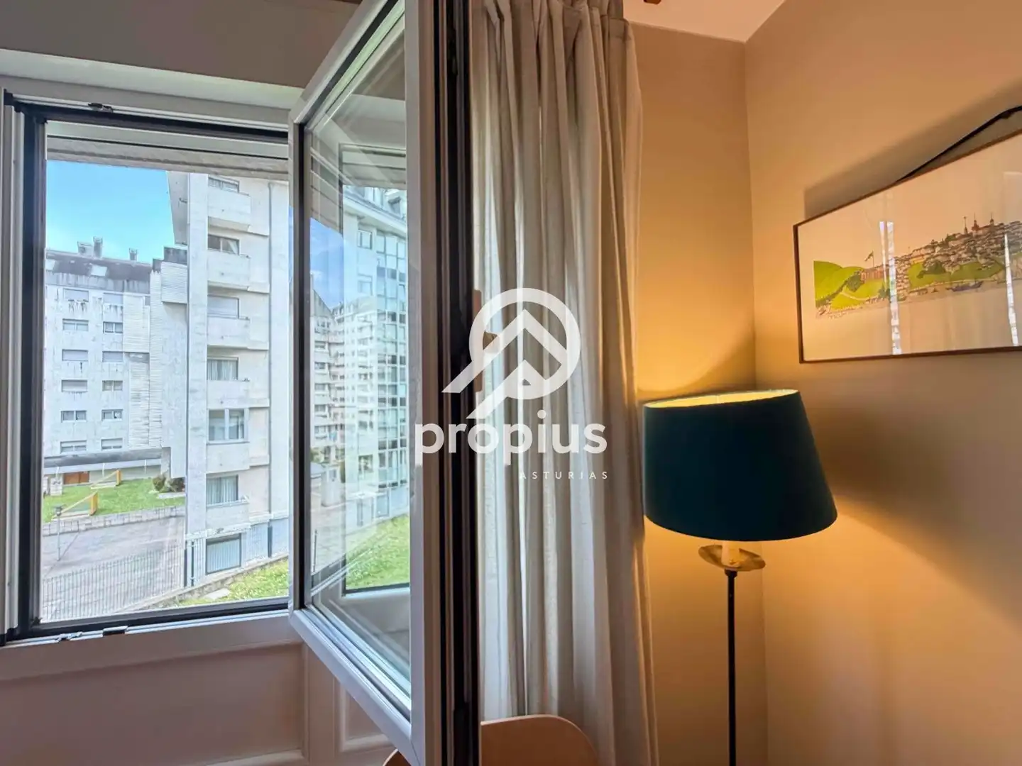 Bedroom of Flat for sale in Oviedo   with Heating, Parquet flooring and Oven