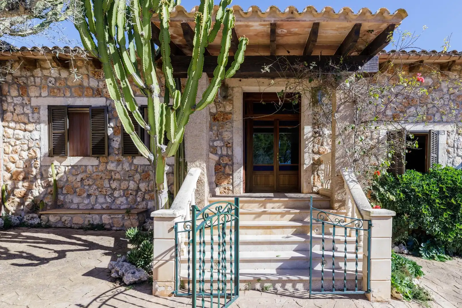 Außenansicht von Haus oder Chalet zum Verkauf in Manacor mit Klimaanlage, Privatgarten und Terrasse