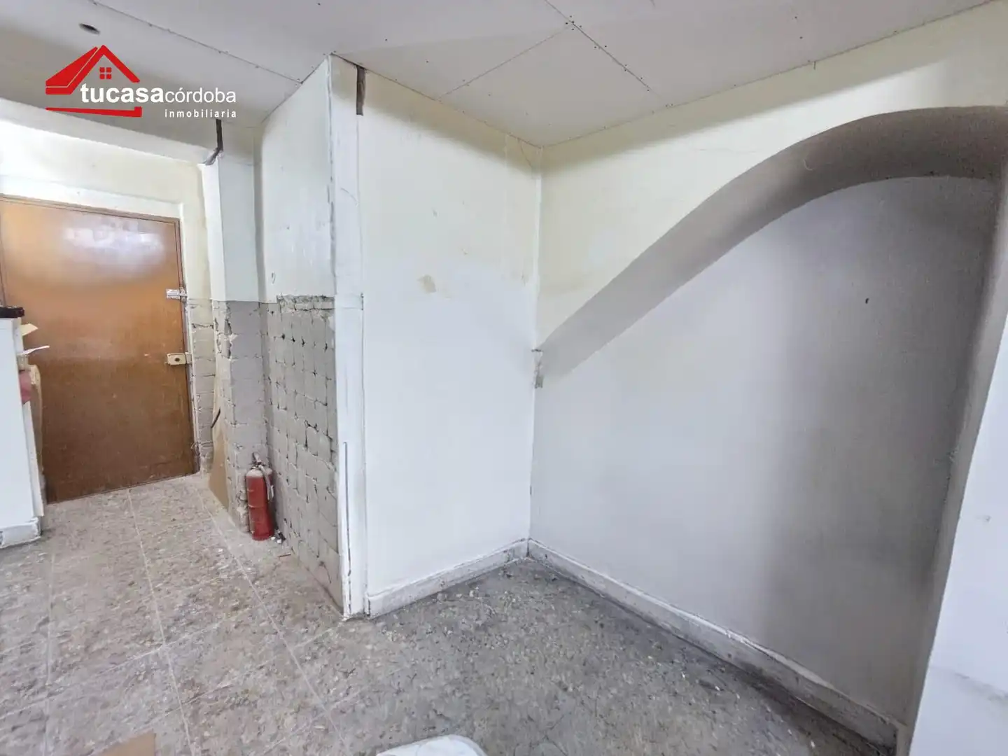 Ground floor for sale in Córdoba  with Storage room