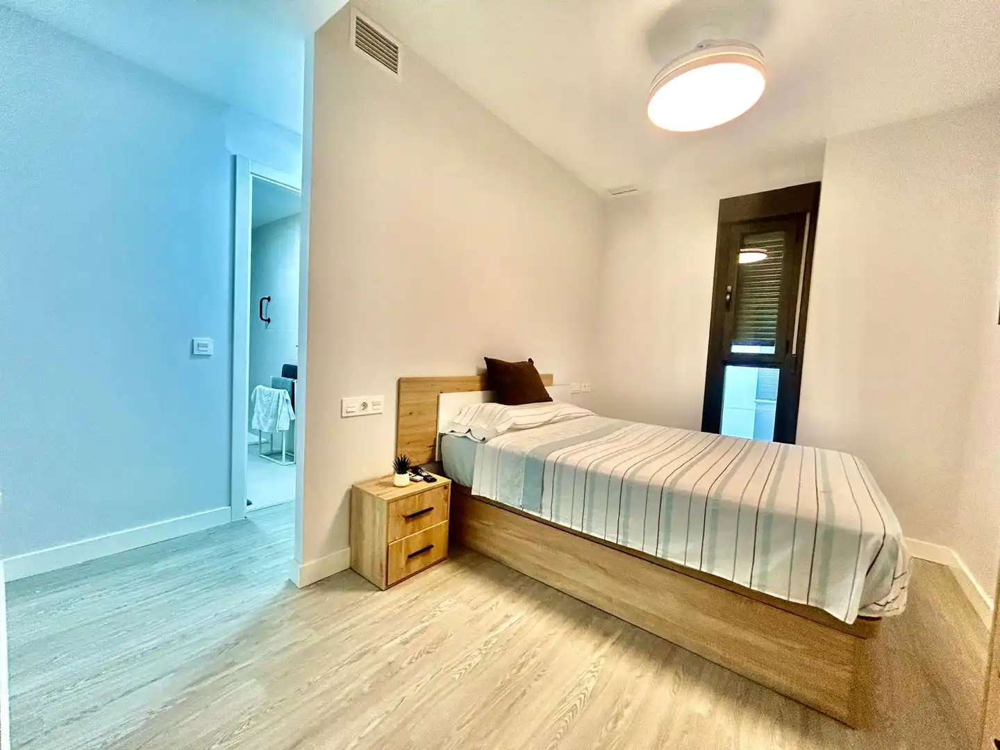 Habitación de Piso en venta en Almería con Aire acondicionado, Calefacción y Parquet