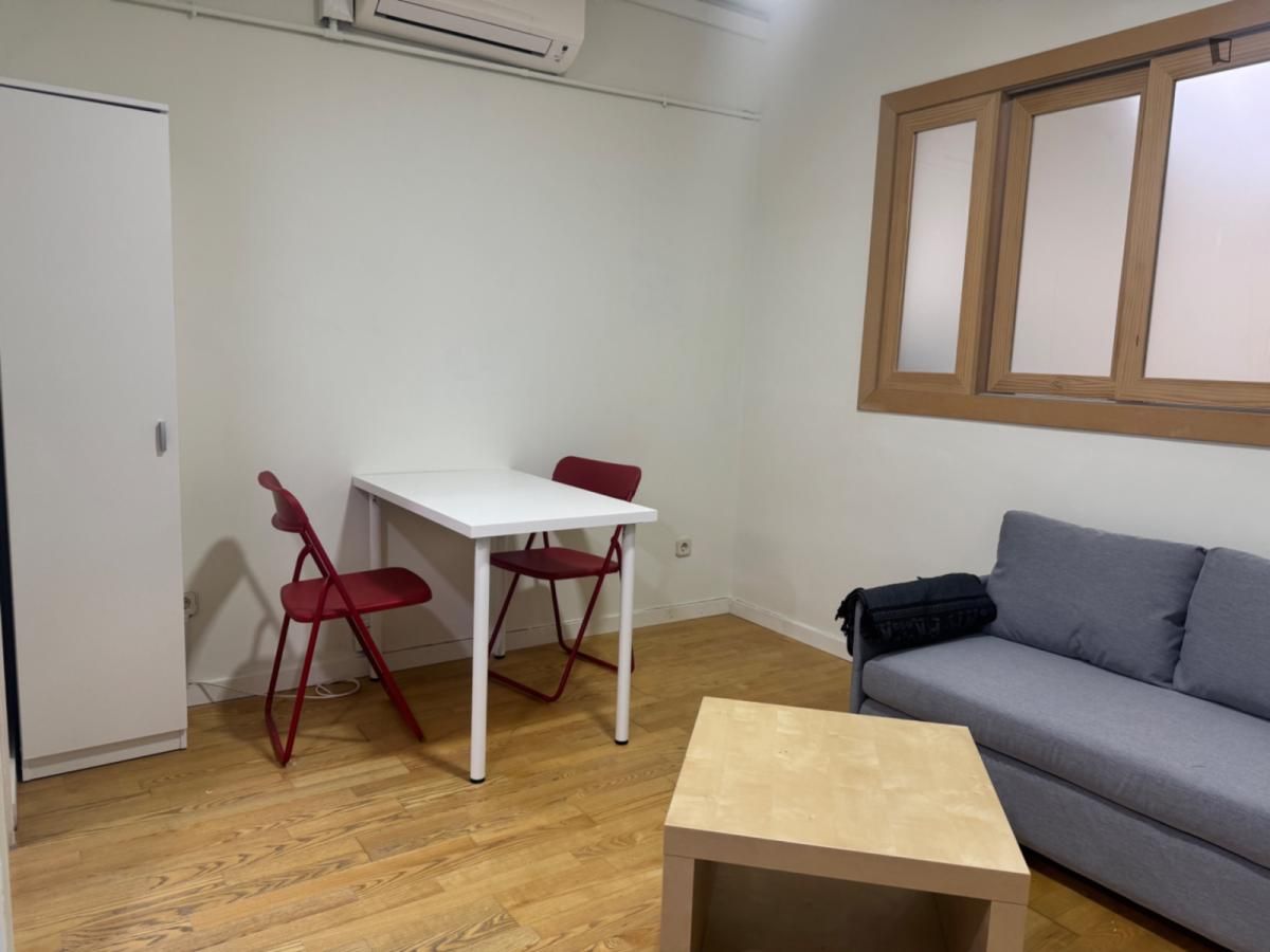 Apartament de lloguer a Embajadores - Lavapiés