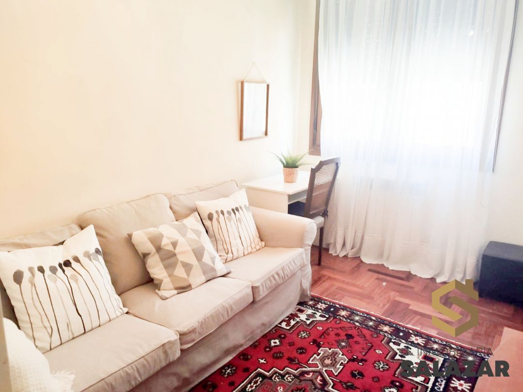 Sala de estar de Piso de alquiler en Bilbao  con Calefacción