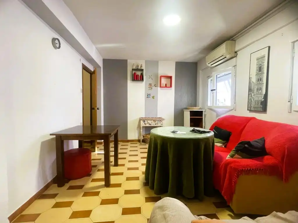 Wohnung zur Miete in Calle Santa Rosalia, Barrio de Zaidín