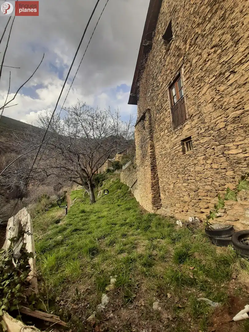 Vista exterior de Casa o xalet en venda en Les Valls de Valira amb Calefacció i Jardí privat
