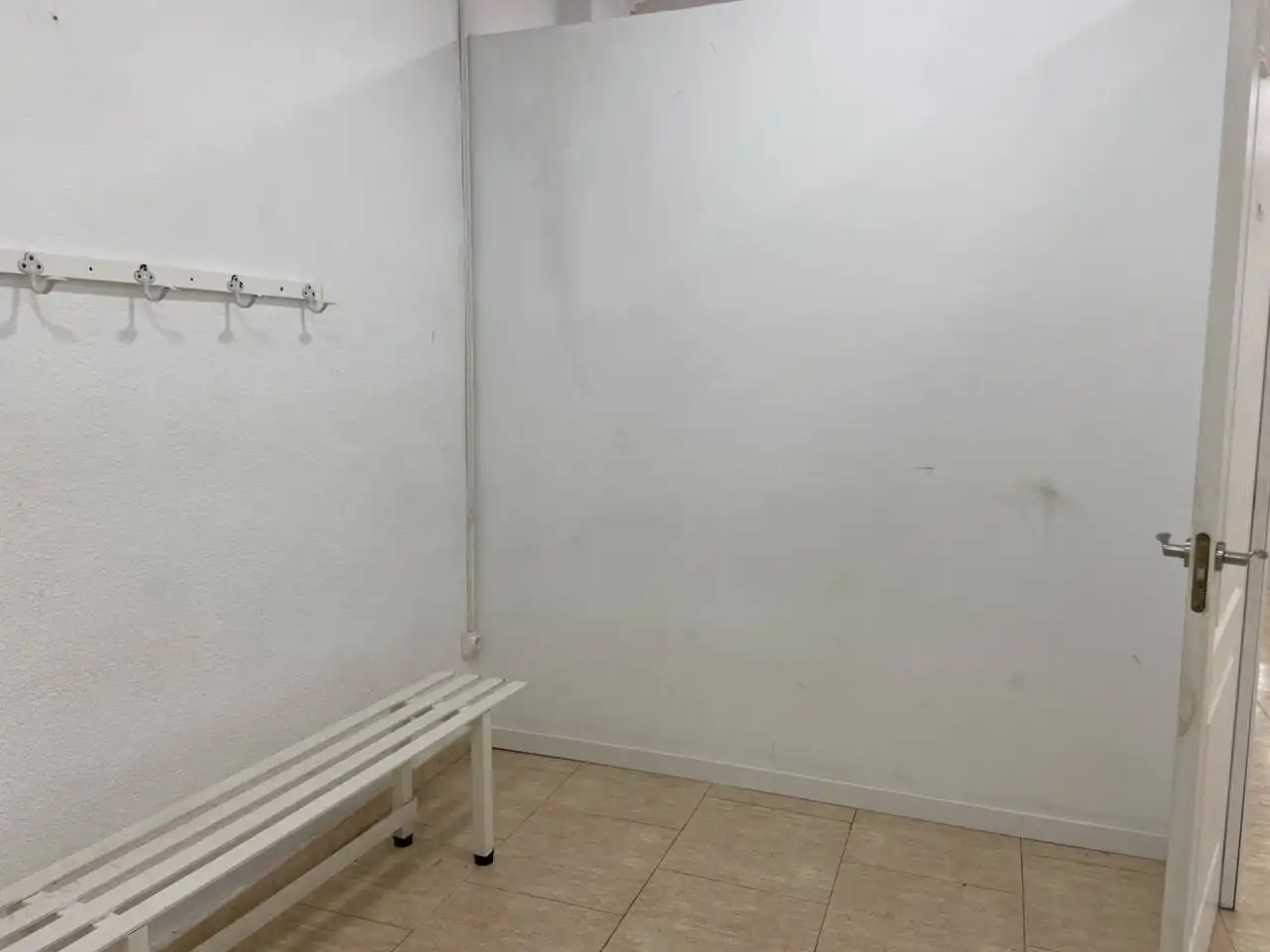 Local de alquiler en Torrent con Aire acondicionado