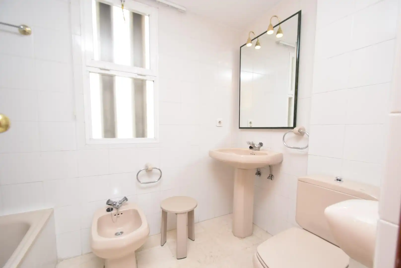 Baño de Apartamento en venta en Benidorm con Amueblado y Piscina comunitaria