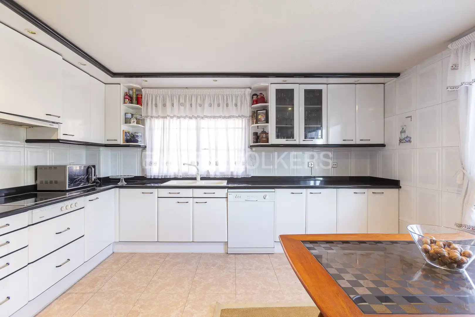 Cocina de Casa o chalet de alquiler en Pozuelo de Alarcón con Calefacción, Jardín privado y Parquet