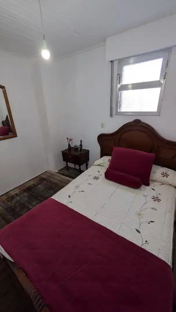 Dormitori de Casa adosada en venda en Calvos de Randín amb Moblat i Balcó