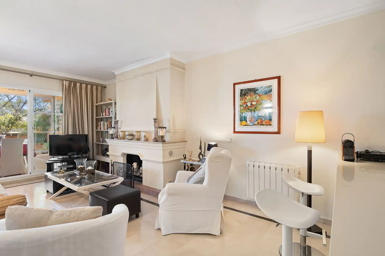 Living room of Attic for sale in Marbella  with Terrace, Swimming Pool and Alarm