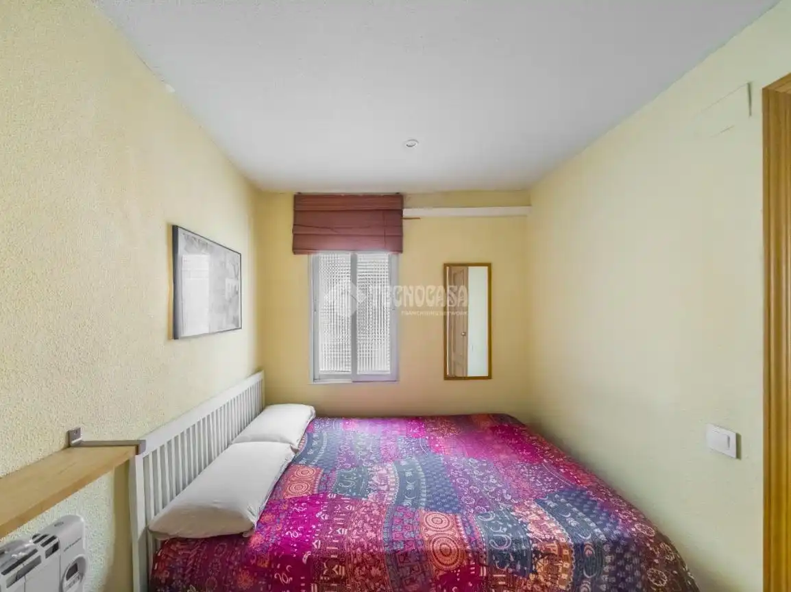 Schlafzimmer von Wohnung zum Verkauf in Madrid mit Klimaanlage und Heizung