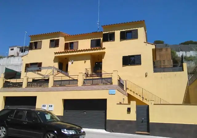Exterior view of Houses for sale in Sant Iscle de Vallalta