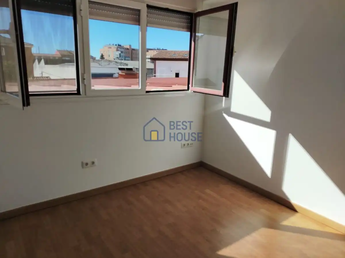 Schlafzimmer von Wohnung zum Verkauf in León Capital  mit Heizung, Terrasse und Abstellraum