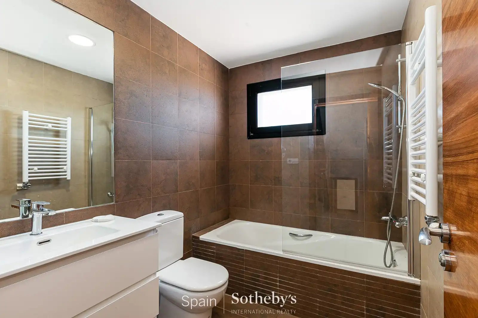 Bathroom of Houses for sale in Sant Pere de Ribes  with Air Conditioner, Heating and Private garden