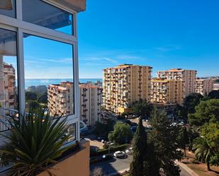 Dormitori de Apartament de lloguer en Benalmádena amb Terrassa i Moblat