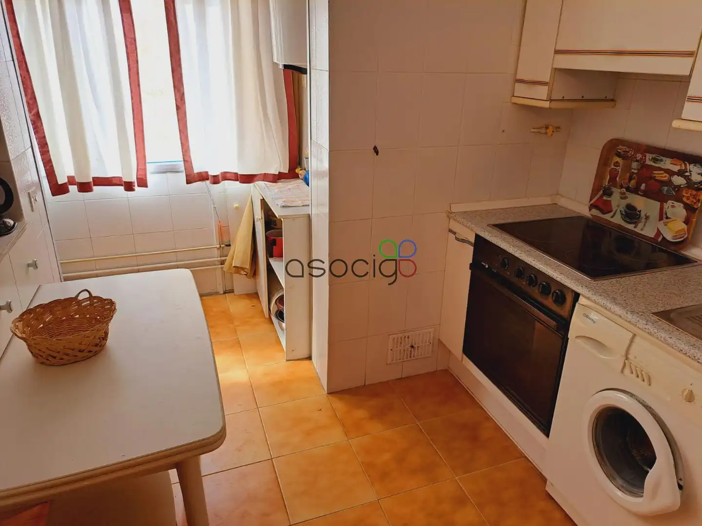 Kitchen of Flat for sale in Buendía  with Storage room