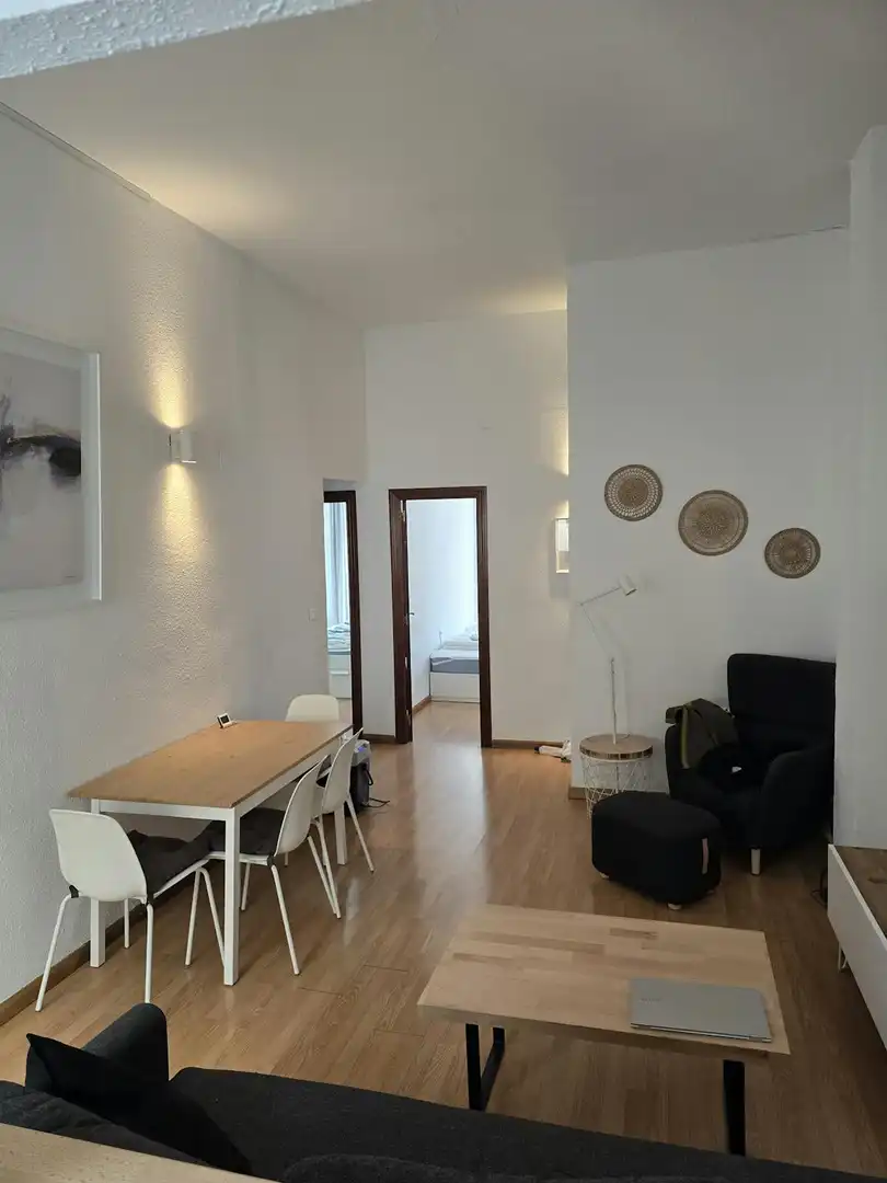 Wohnung zur Miete in N/A, Mont-Olivet