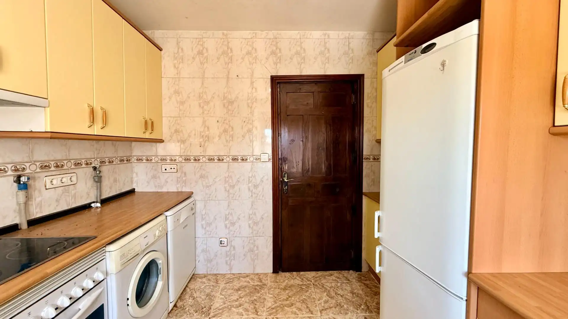 Kitchen of Houses for sale in Viloria  with Heating, Private garden and Furnished