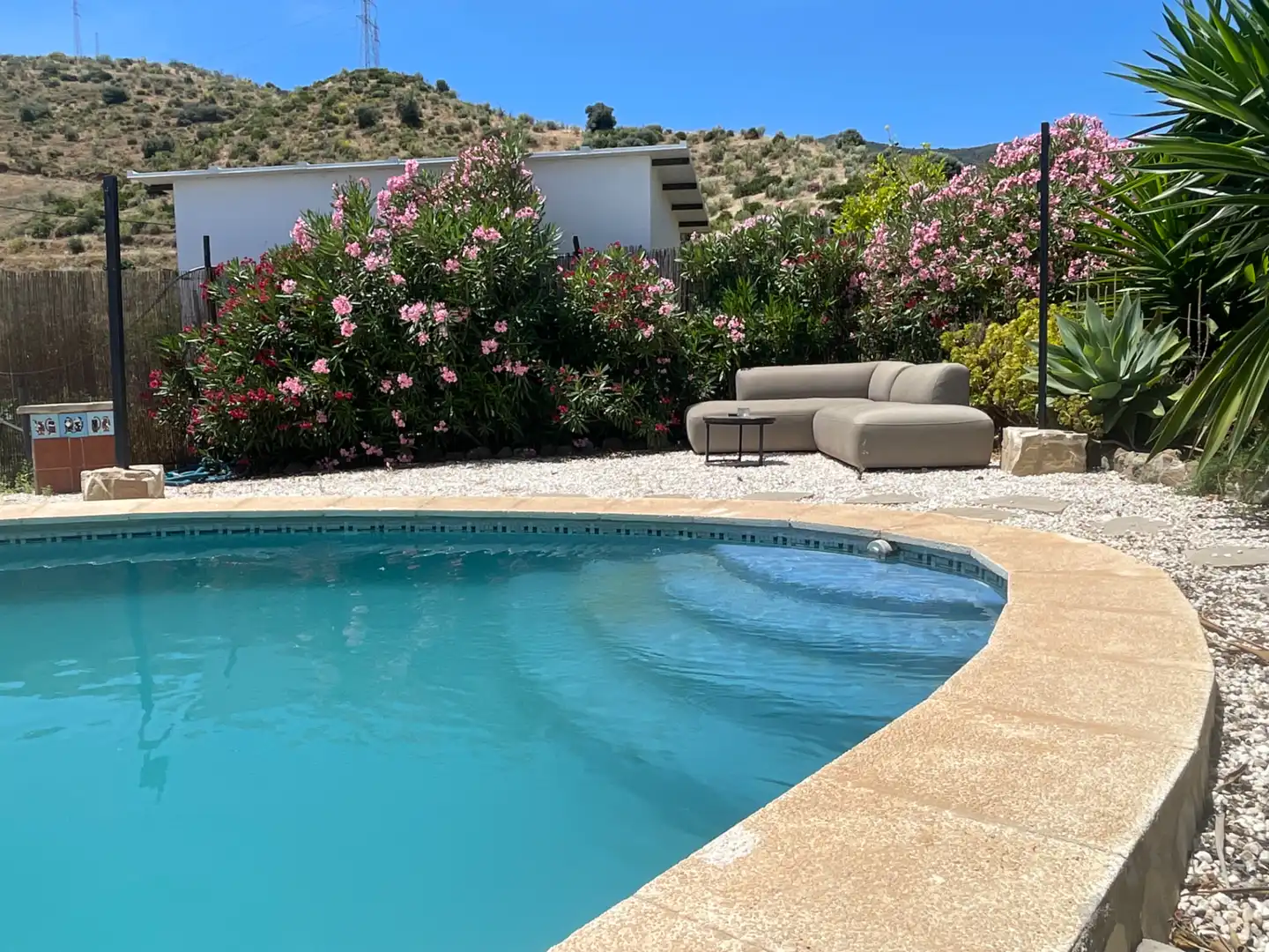 Piscina de Finca rústica en venda en Álora amb Aire condicionat, Calefacció i Jardí privat