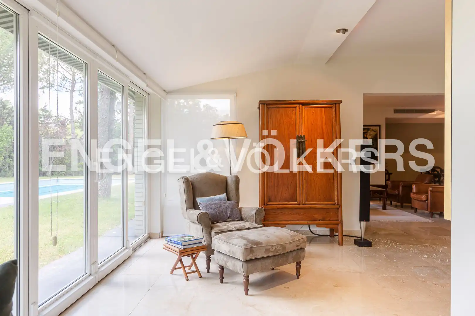 Living room of Houses for rent in Boadilla del Monte  with Air Conditioner, Heating and Private garden