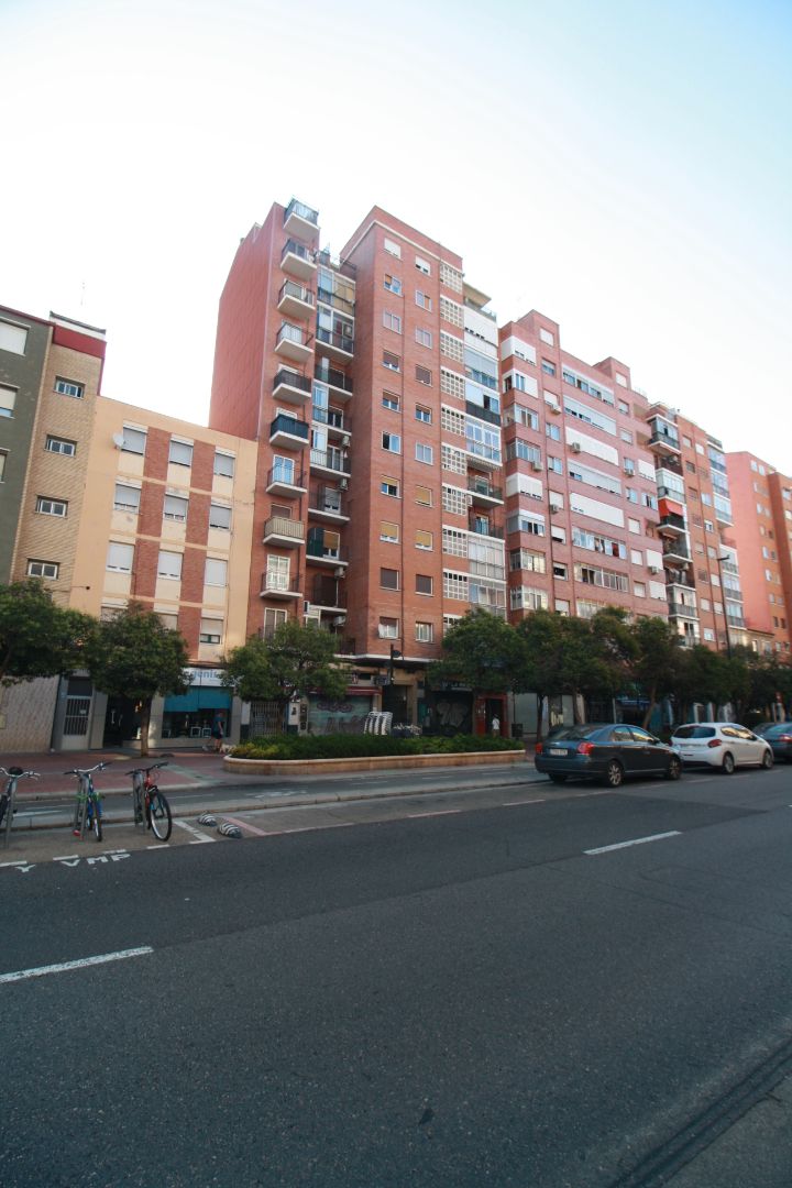 Vista exterior de Pis en venda en  Zaragoza Capital amb Aire condicionat i Calefacció