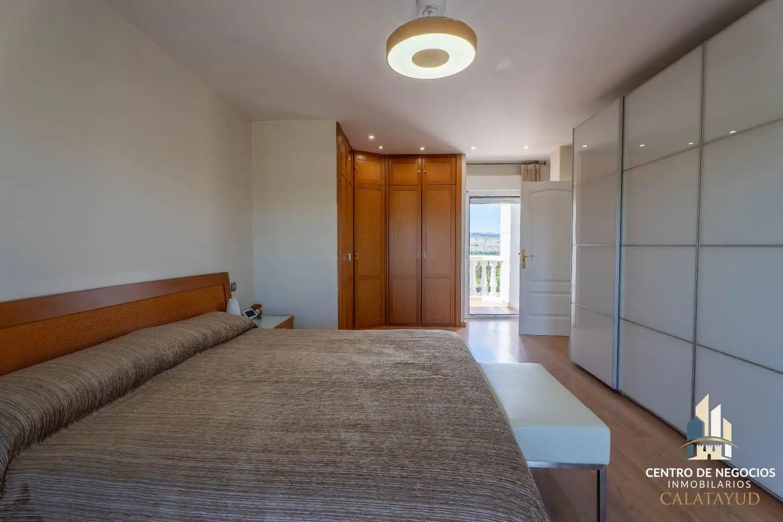 Dormitori de Casa o xalet en venda en Calatayud amb Aire condicionat, Calefacció i Parquet