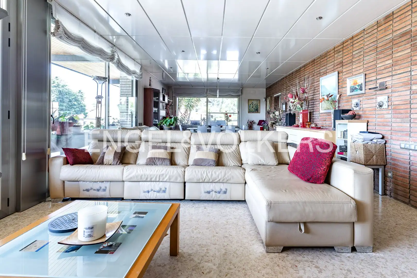 Sala de estar de Casa o chalet en venta en Canovelles con Aire acondicionado, Calefacción y Jardín privado