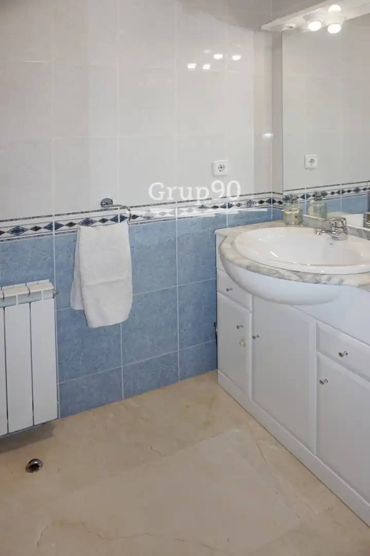 Baño de Ático en venta en Alguaire con Aire acondicionado, Calefacción y Terraza