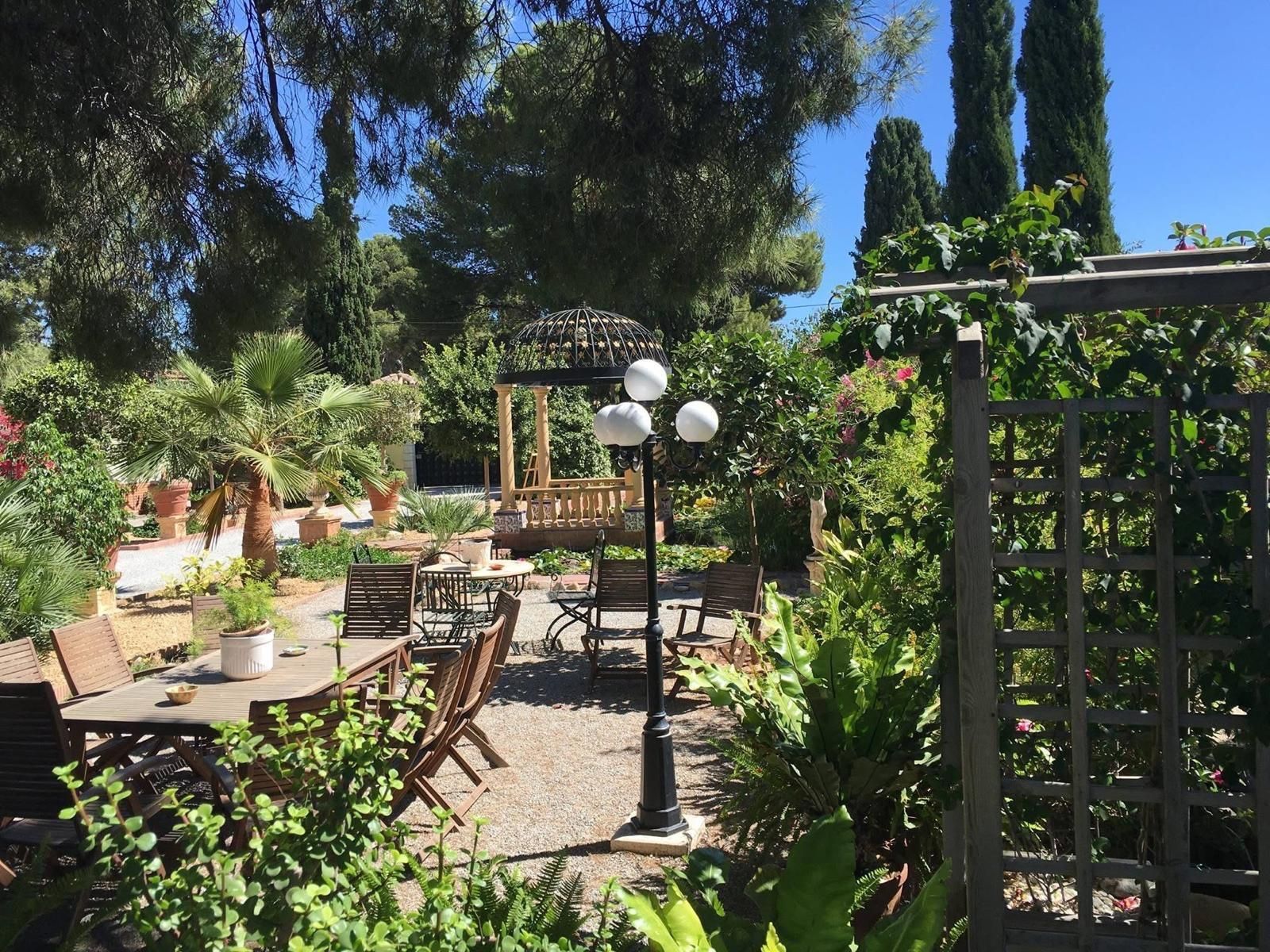 Jardín de Casa o chalet en venta en San Vicente del Raspeig / Sant Vicent del Raspeig con Aire acondicionado, Jardín privado y Terraza