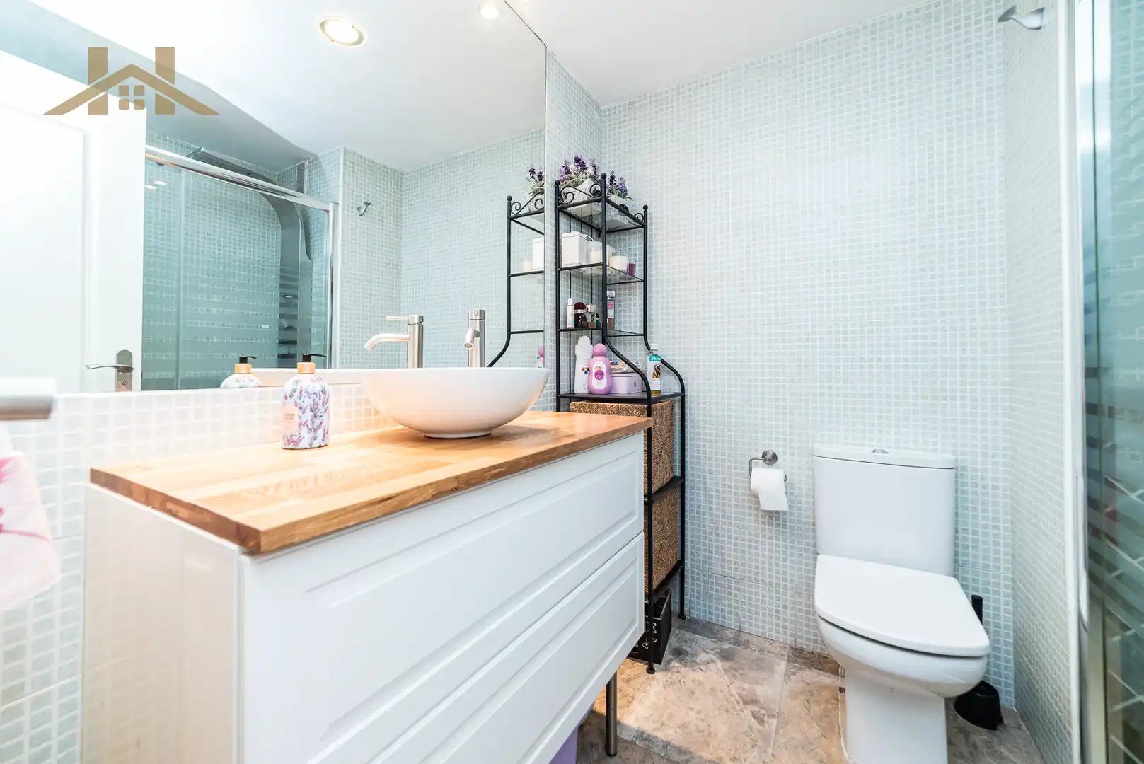 Baño de Piso en venta en Avenida Europa