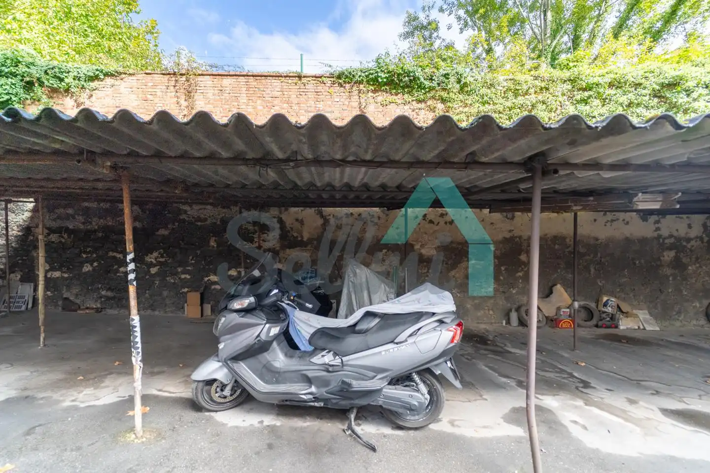 Außenansicht von Wohnung zum Verkauf in Oviedo  mit Heizung, Parkett und Terrasse