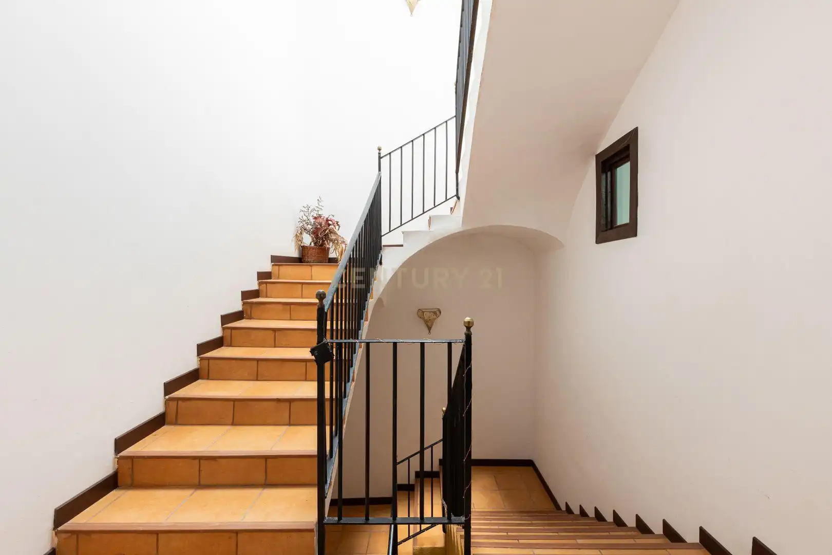 Country homes for sale in Piera  with Air Conditioner, Private garden and Storage room