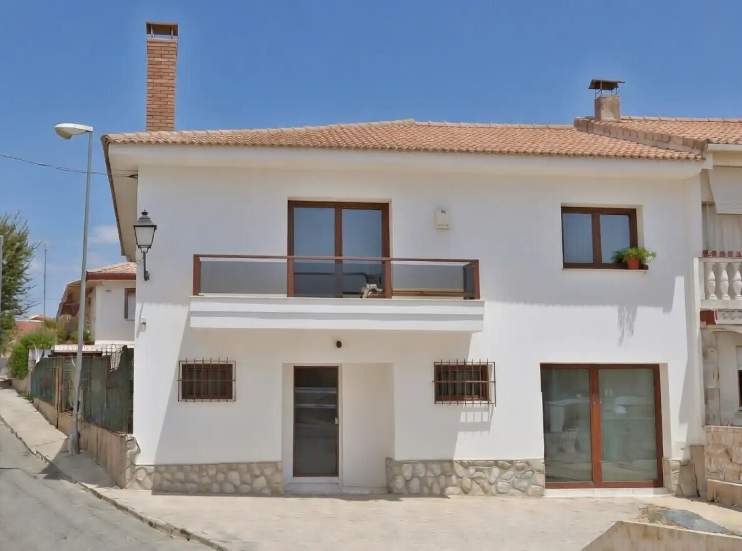 Vista exterior de Piso en venta en San Sebastián de los Reyes con Calefacción