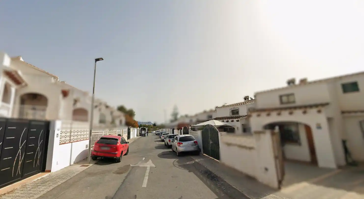 Casa en venta en POLOP DE LA MARINA. URBANIZACIÓN EL TOSSALET, imagen 2