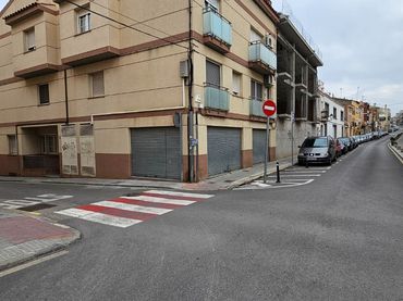 Local comercial en venda a Serralet 103/105