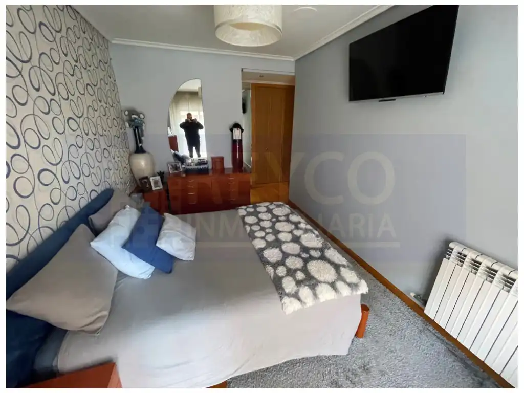 Schlafzimmer von Wohnung zum Verkauf in  Logroño mit Balkon